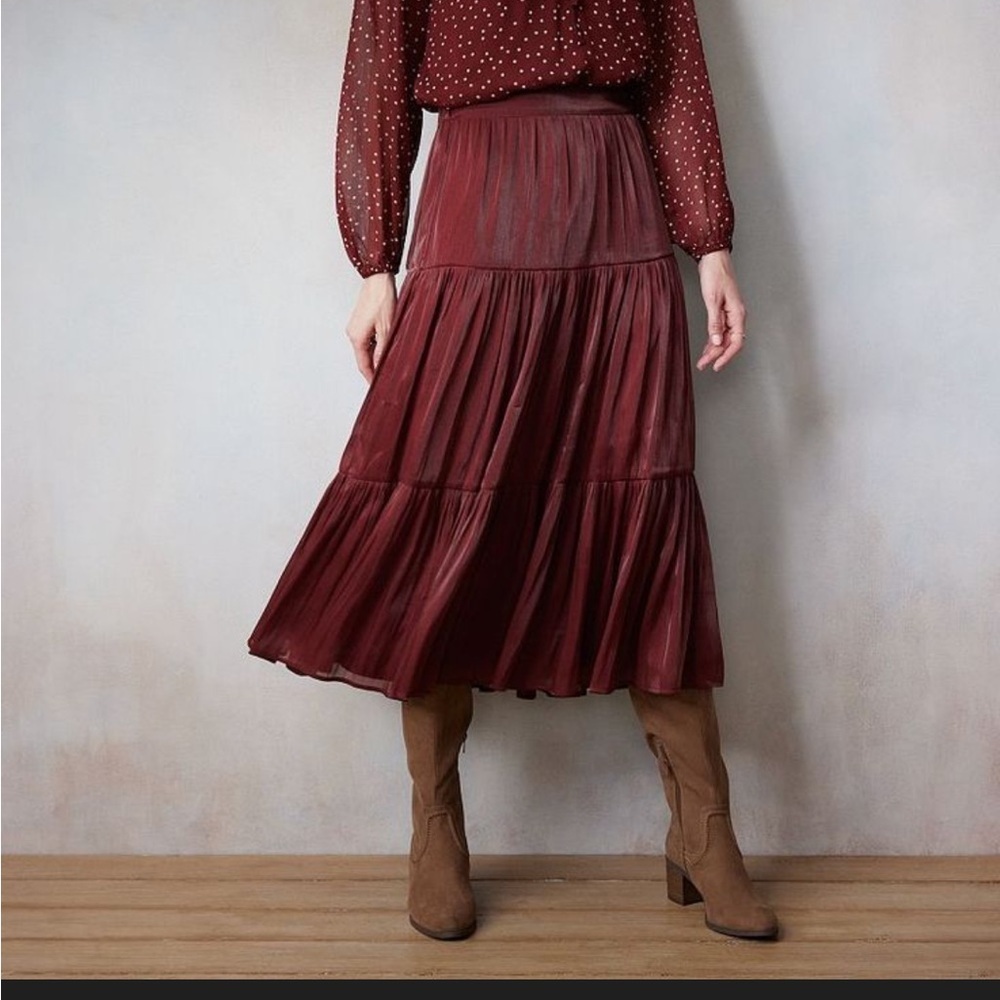 LC Lauren Conrad Burgundy Tiered Midi Skirt - Picture 1 of 3